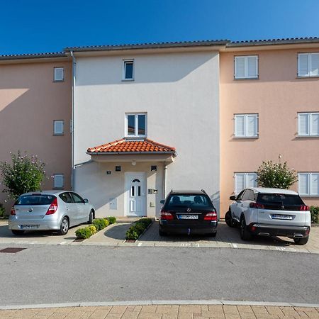 Apartments Crnekovic IV Baška Buitenkant foto