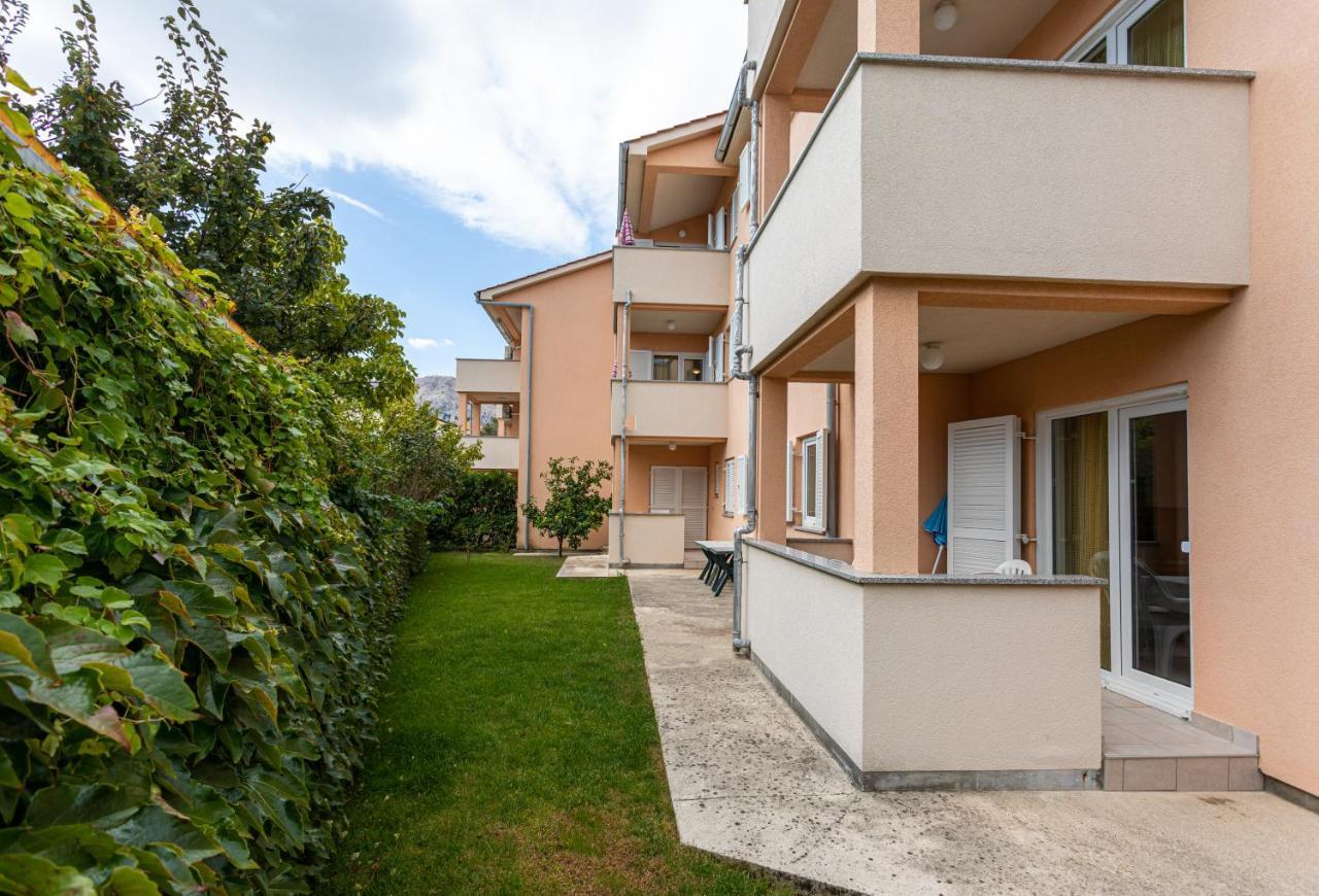 Apartments Crnekovic IV Baška Buitenkant foto