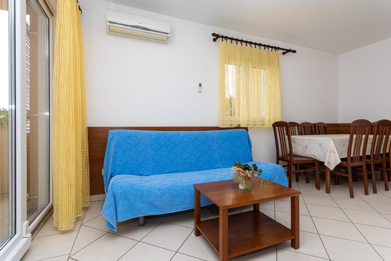 Apartments Crnekovic IV Baška Buitenkant foto