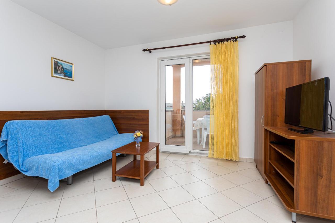 Apartments Crnekovic IV Baška Buitenkant foto
