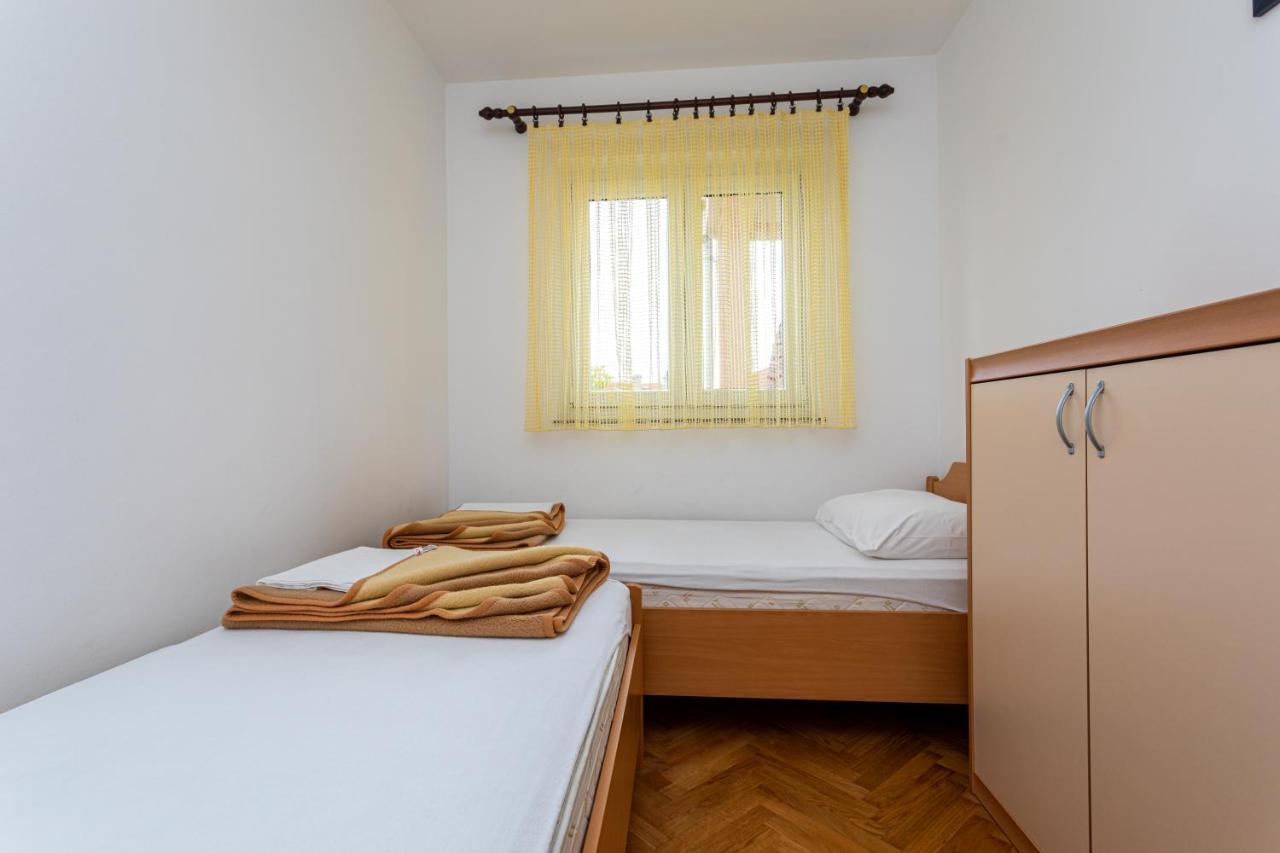 Apartments Crnekovic IV Baška Buitenkant foto