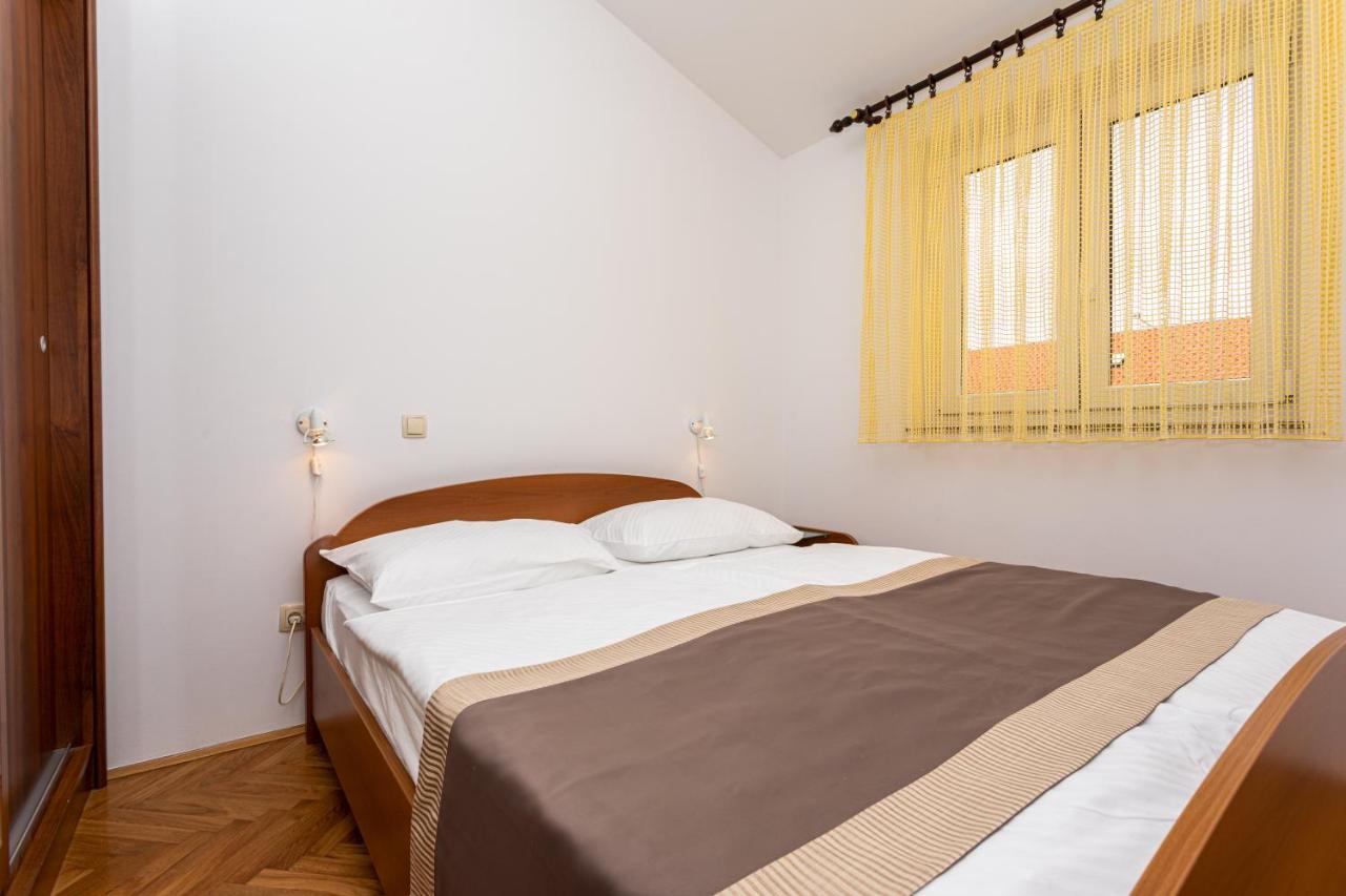 Apartments Crnekovic IV Baška Buitenkant foto