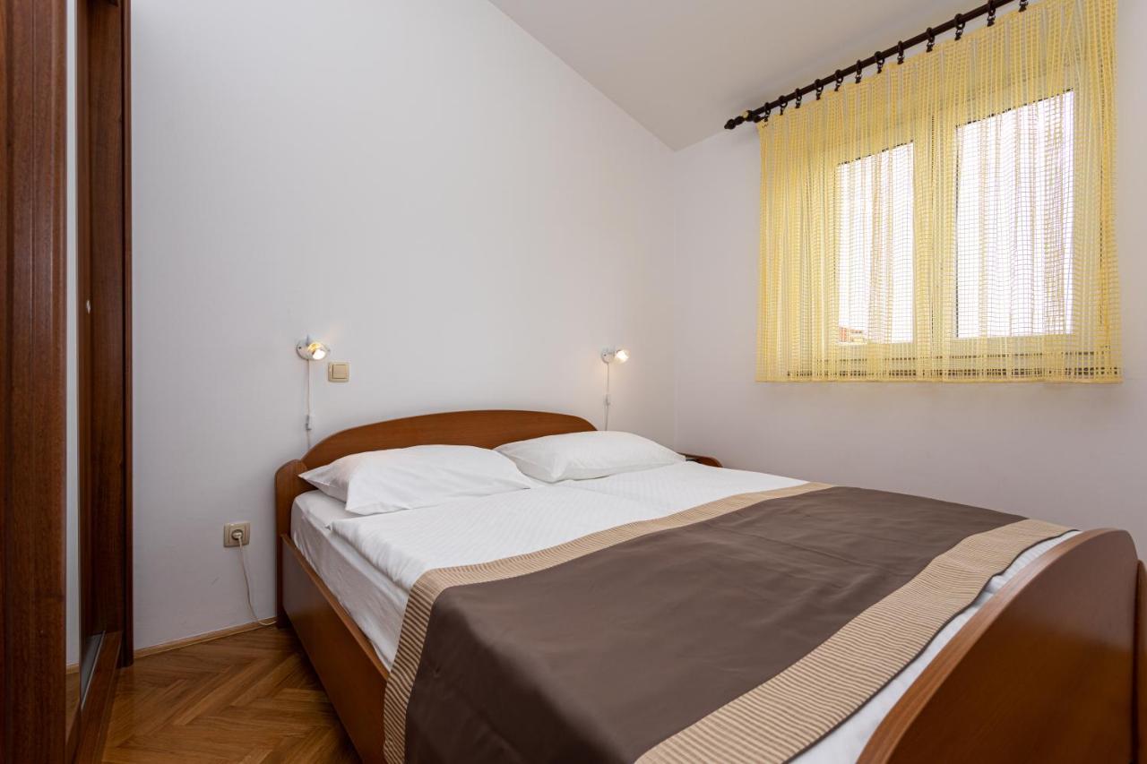 Apartments Crnekovic IV Baška Buitenkant foto