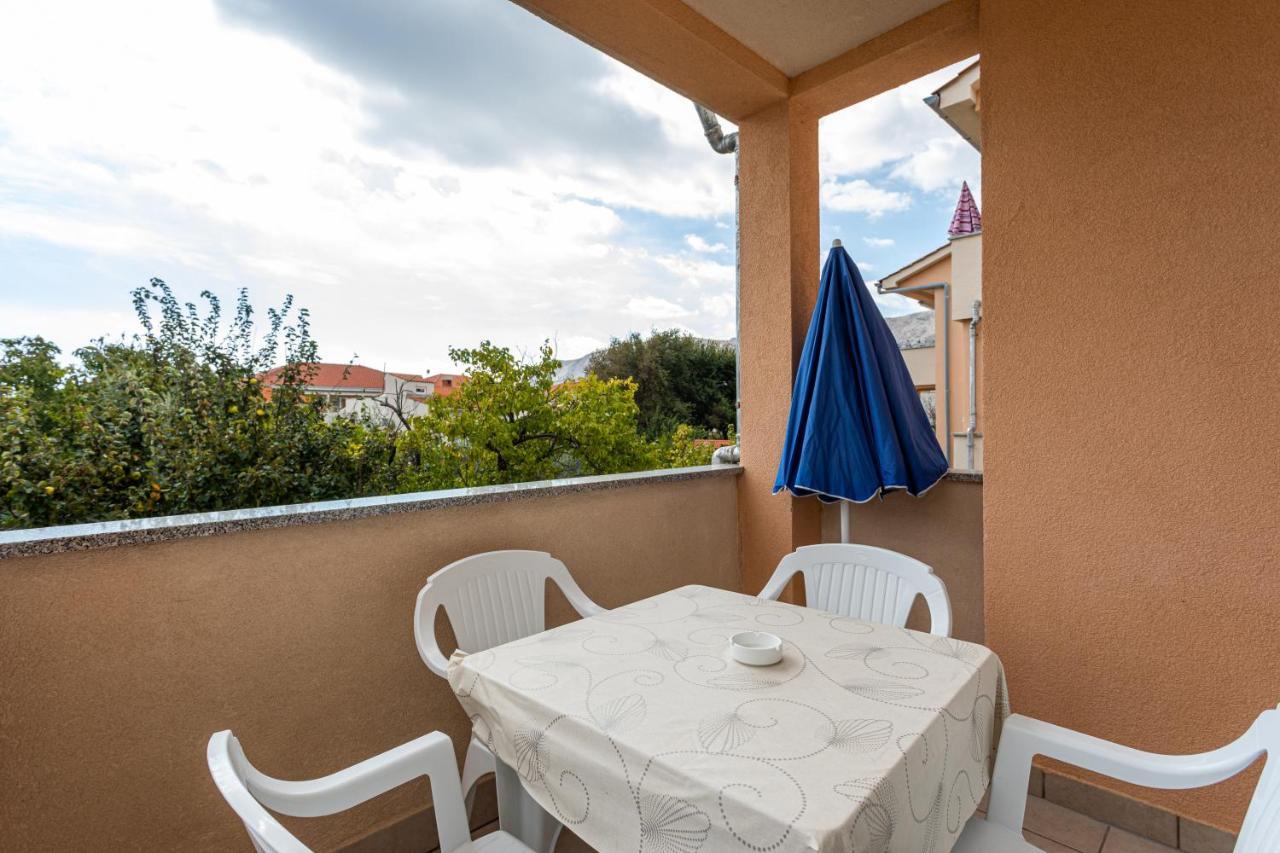 Apartments Crnekovic IV Baška Buitenkant foto