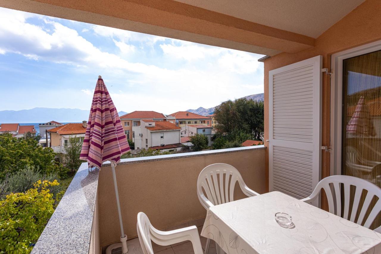 Apartments Crnekovic IV Baška Buitenkant foto