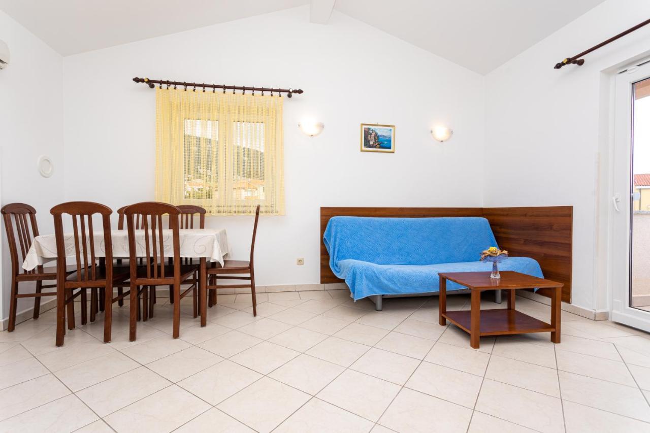 Apartments Crnekovic IV Baška Buitenkant foto