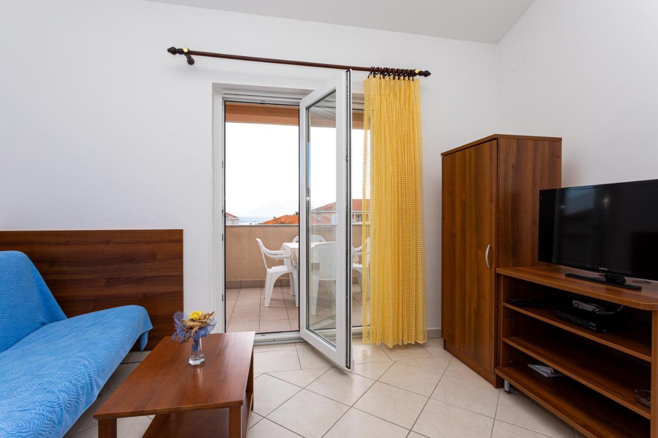 Apartments Crnekovic IV Baška Buitenkant foto