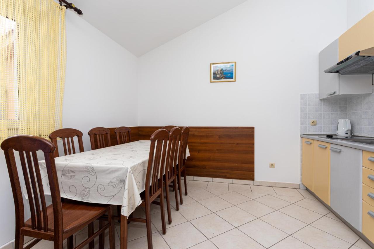 Apartments Crnekovic IV Baška Buitenkant foto