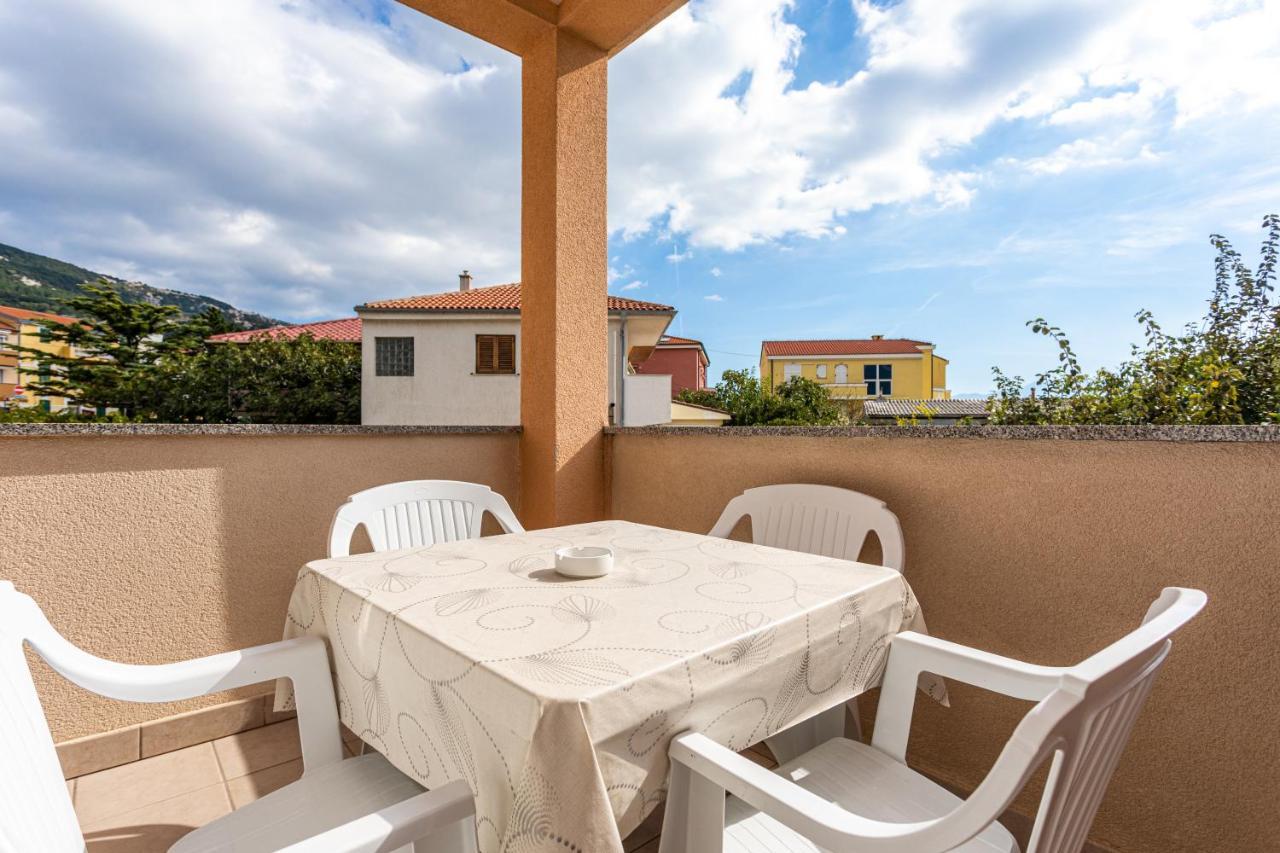 Apartments Crnekovic IV Baška Buitenkant foto