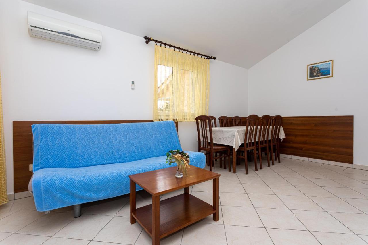 Apartments Crnekovic IV Baška Buitenkant foto